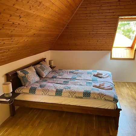 Bor Es Kenyer Hotel Hegymagas Ngoại thất bức ảnh